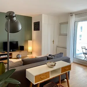 https://biarritz-centre-ville-grande-plage.biarritzhotels.info
