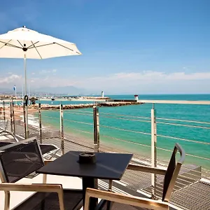 Azur **** Villeneuve-Loubet