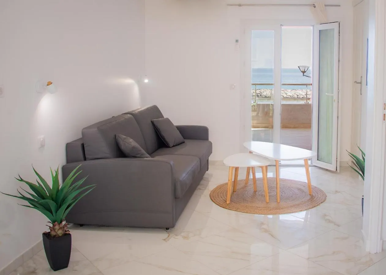 Hotel Et Appartements Reine D'Azur Roquebrune-Cap-Martin 3*,  France